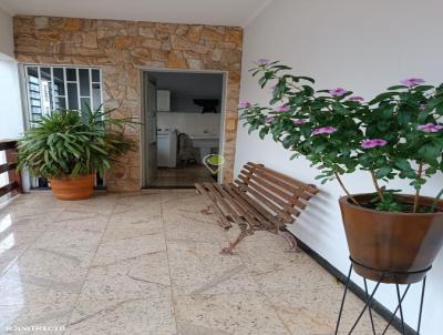 Casa para Venda, em Santa Bárbara D`Oeste, bairro Vila Grego II, 2 dormitórios, 3 banheiros, 1 suíte, 6 vagas