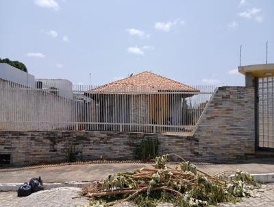Casa para Locação, em Pau dos Ferros, bairro PARAISO, 3 dormitórios, 3 banheiros, 3 suítes, 3 vagas