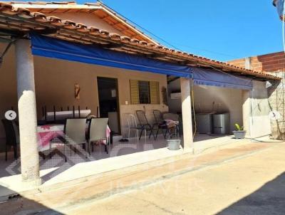 Casa para Venda, em Goianira, bairro Residencial Montreal, 3 dormitrios, 2 banheiros, 1 sute, 1 vaga