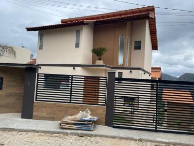 Casa para Venda, em Nova Friburgo, bairro BRAUNES, 3 dormitrios, 1 banheiro, 2 sutes, 2 vagas