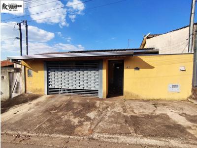 Casa / Sobrado para Venda, em Bragana Paulista, bairro Jardim Vista Alegre, 3 dormitrios, 1 banheiro, 1 sute, 2 vagas