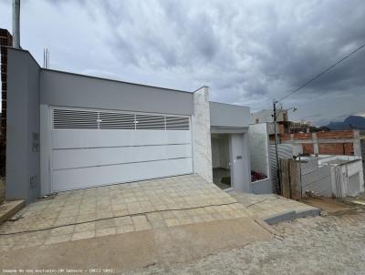 Casa para Venda, em Manhuau, bairro Cidade Nova, 3 dormitrios, 2 banheiros, 1 sute, 2 vagas