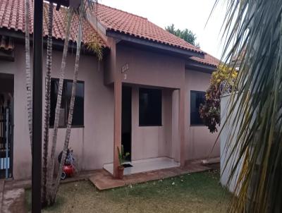 Casa para Venda, em So Gabriel do Oeste, bairro Centro, 3 dormitrios, 2 banheiros, 1 sute, 2 vagas