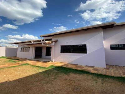 Casa para Locao, em Tangar da Serra, bairro Jardim Tarum, 2 dormitrios, 1 sute, 2 vagas