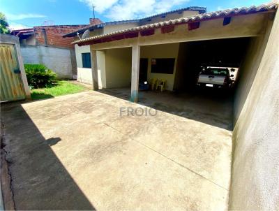 Casa para Venda, em Caldas Novas, bairro Estncia Itaici, 3 dormitrios, 1 banheiro, 1 sute, 3 vagas