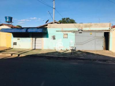 Casa para Venda, em Aparecida de Goinia, bairro Parque Santa Ceclia, 4 dormitrios, 1 banheiro, 1 sute, 2 vagas