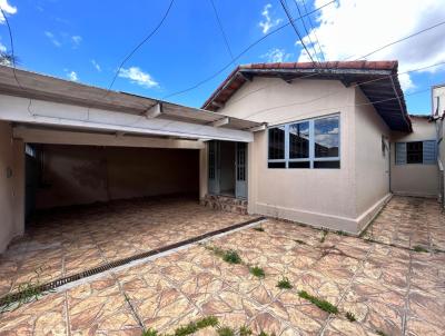 Casa para Venda, em Botucatu, bairro Conjunto Habitacional Humberto Popolo