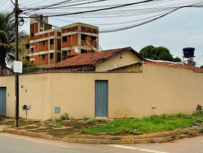 Casa para Venda, em Aparecida de Goinia, bairro Jardim Helvcia, 3 dormitrios, 2 banheiros, 1 sute, 4 vagas