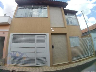 Casa para Venda, em Alfenas, bairro centro, 3 dormitrios