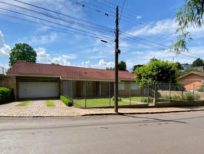 Casa para Venda, em Carazinho, bairro SANTO ANTNIO, 3 dormitrios, 2 banheiros, 1 sute, 3 vagas