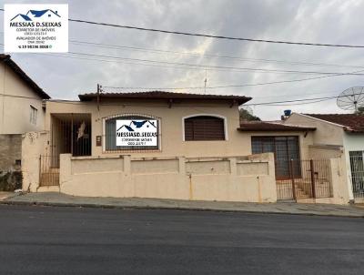 Casa para Venda, em Caconde, bairro Varzea, 3 dormitrios, 2 banheiros, 7 vagas