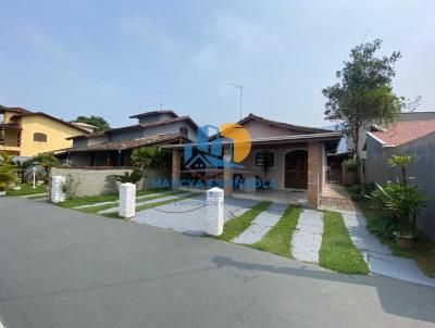 Casa de Praia para Temporada, em Caraguatatuba, bairro Massaguau, 3 dormitrios, 1 banheiro, 1 sute, 3 vagas