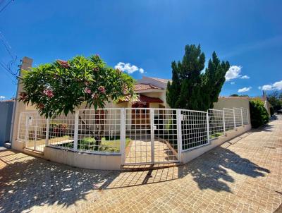 Casa para Venda, em Marlia, bairro Jardim Jequitib, 3 dormitrios, 3 banheiros, 1 sute, 4 vagas