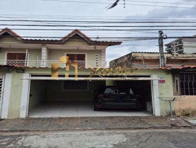 Sobrado para Venda, em Guarulhos, bairro Vila Galvo, 2 dormitrios, 2 banheiros, 1 sute, 2 vagas