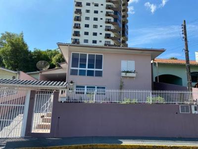 Casa para Venda, em Concrdia, bairro Centro, 3 dormitrios, 2 banheiros