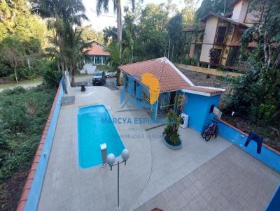 Sobrado para Temporada, em Caraguatatuba, bairro Park Imperial, 3 dormitrios, 2 banheiros, 2 sutes, 3 vagas