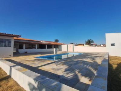 Chcara para Venda, em Guaxup, bairro Bom Jardim, 4 dormitrios, 4 banheiros, 1 sute, 3 vagas