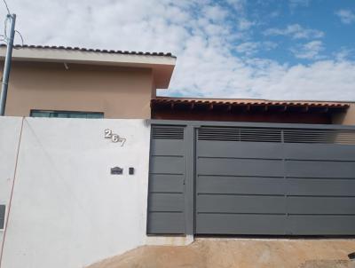 Casa para Venda, em Guaxup, bairro Residencial Planalto, 3 dormitrios, 2 banheiros, 1 sute, 2 vagas