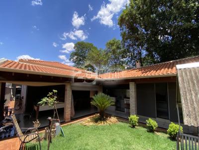 Casa para Venda, em Orlndia, bairro Jardim Boa Vista, 3 dormitrios, 2 banheiros, 1 sute, 2 vagas