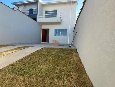 Casa para Venda, em Poos de Caldas, bairro Jardim Itamaraty III, 2 dormitrios, 1 banheiro, 2 vagas