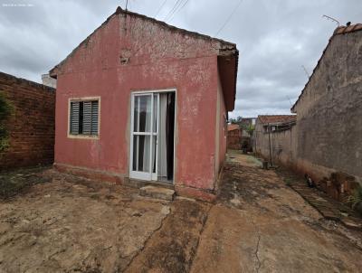 Casa para Venda, em Ourinhos, bairro Parque Minas Gerais, 2 dormitrios, 2 banheiros