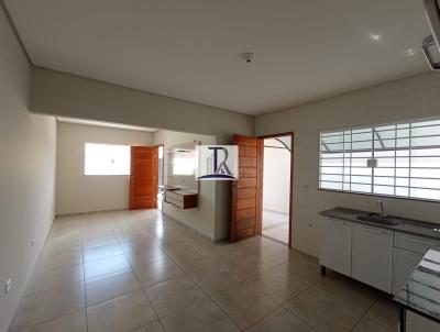 Casa para Venda, em Apucarana, bairro Residencial Anna Luiza, 3 dormitrios, 1 banheiro, 1 vaga