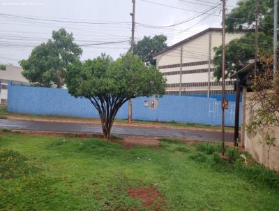 Casa para Venda, em Campo Grande, bairro Universitrio, 3 dormitrios, 1 banheiro, 5 vagas