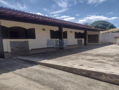 Casa para Venda, em Araruama, bairro Coqueiral, 4 dormitrios, 3 banheiros, 1 sute, 4 vagas