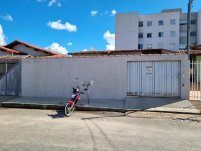 Casa para Locao, em Bom Despacho, bairro Esplanada, 3 dormitrios, 2 banheiros, 1 sute, 1 vaga