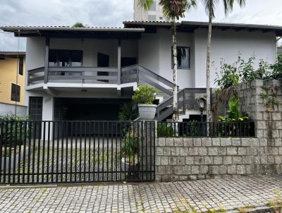 Casa para Locao, em Brusque, bairro CENTRO, 6 dormitrios, 3 banheiros, 1 sute, 2 vagas