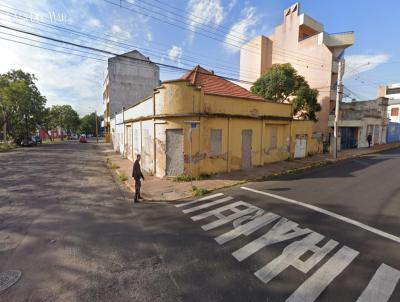 Casa para Venda, em Alegrete, bairro Centro, 3 dormitrios, 1 banheiro, 1 vaga