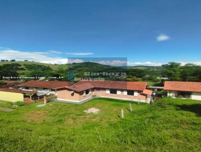 Chcara para Venda, em Pouso Alto, bairro Condominio Estncia, 3 dormitrios, 1 banheiro, 2 sutes, 1 vaga