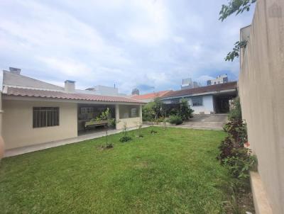 Casa para Venda, em Curitiba, bairro Novo Mundo, 3 dormitrios, 2 banheiros, 5 vagas