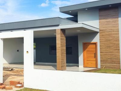 Casa para Venda, em Nova Mutum, bairro Topzio, 3 dormitrios, 3 banheiros, 1 sute, 2 vagas
