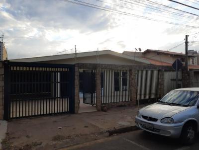 Casa para Venda, em Londrina, bairro Campo Belo, 3 dormitrios, 2 banheiros, 1 sute, 2 vagas