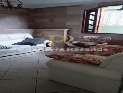 Casa para Venda, em Coronel Fabriciano, bairro Floresta, 3 dormitrios, 1 banheiro, 1 sute, 1 vaga