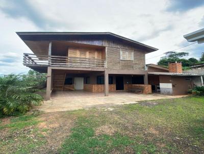 Casa para Venda, em Laranjeiras do Sul, bairro Bancrio, 3 dormitrios, 2 banheiros, 1 sute, 1 vaga