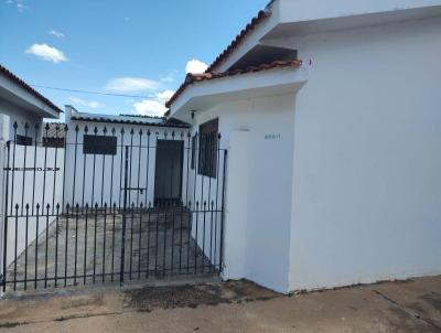 Casa para Locao, em Presidente Prudente, bairro Vila Santa Helena, 2 dormitrios, 1 banheiro, 1 vaga