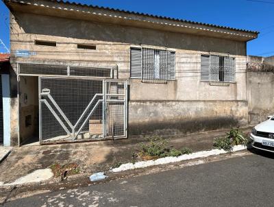 Casa para Venda, em Alfenas, bairro Residencial Oliveira, 3 dormitrios, 2 banheiros, 1 vaga