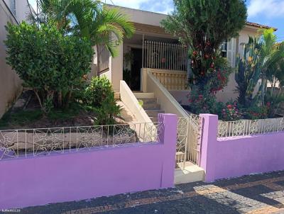 Casa para Venda, em Santa Brbara D`Oeste, bairro Centro, 5 dormitrios, 2 banheiros