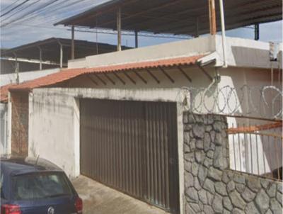 Casa para Venda, em Juiz de Fora, bairro Graja, 3 dormitrios, 1 banheiro, 2 vagas