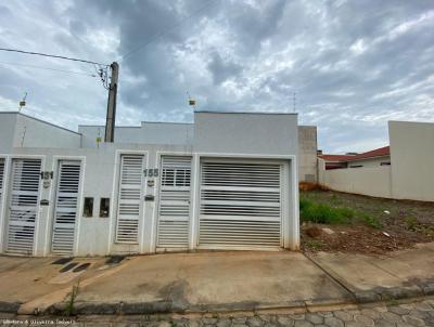 Casa para Locao, em Joaquim Tvora, bairro Centro, 2 dormitrios, 1 banheiro, 1 sute, 1 vaga