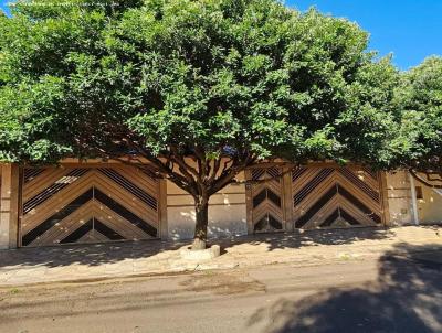 Casa para Venda, em Campo Grande, bairro Vila Palmira, 3 dormitrios, 3 banheiros, 1 sute, 3 vagas