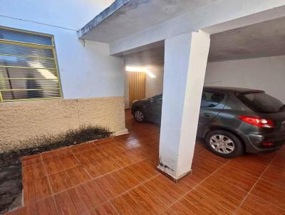 Casa para Venda, em Guaxup, bairro Centro, 3 dormitrios, 1 banheiro, 1 sute, 1 vaga
