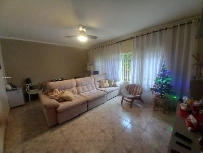 Casa para Venda, em Suzano, bairro Jardim Suzano, 3 dormitrios, 1 banheiro, 1 sute, 3 vagas