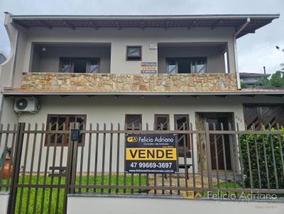 Casa para Venda, em Joinville, bairro Saguau, 3 dormitrios, 3 banheiros, 1 sute, 3 vagas