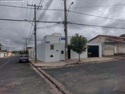 Casa para Venda, em Uberlndia, bairro Nossa Senhora das Graas, 3 dormitrios, 2 banheiros, 1 sute, 2 vagas