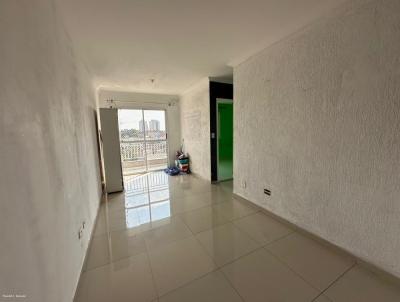 Apartamento para Locao, em So Paulo, bairro Vila Carmosina, 2 dormitrios, 1 banheiro, 1 vaga