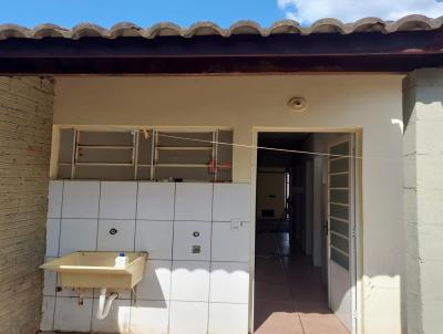 Casa para Venda, em Presidente Prudente, bairro JOAO DOMINGOS, 2 dormitrios, 1 banheiro, 2 vagas