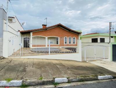 Casa para Locao, em Bragana Paulista, bairro Jardim Europa, 5 dormitrios, 3 banheiros, 1 sute, 3 vagas